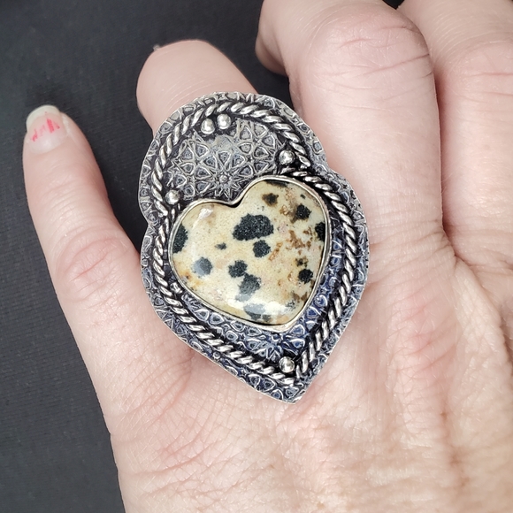 New Heart Shaped Dalmatian Jasper 925 Silver Statement Ring. - Picture 6 of 14